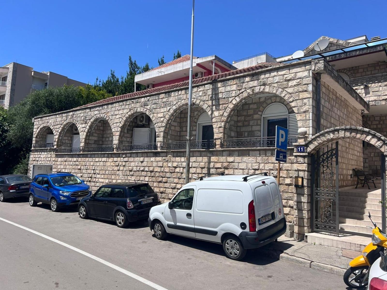 Azzur Apartment Petrovac