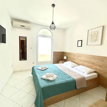 Azzur Apartments Petrovac Exterior photo